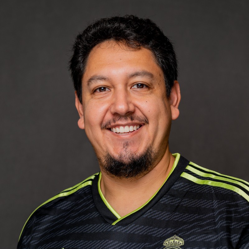 Portrait of Sam Gomez